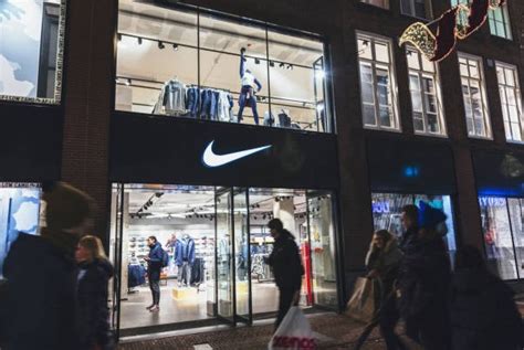 Het verhaal achter de Nike swoosh 